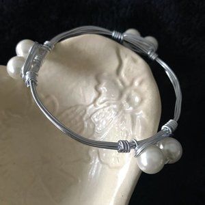 PEARL AND SILVER Soft Twisted Wire Bangle Bracelet